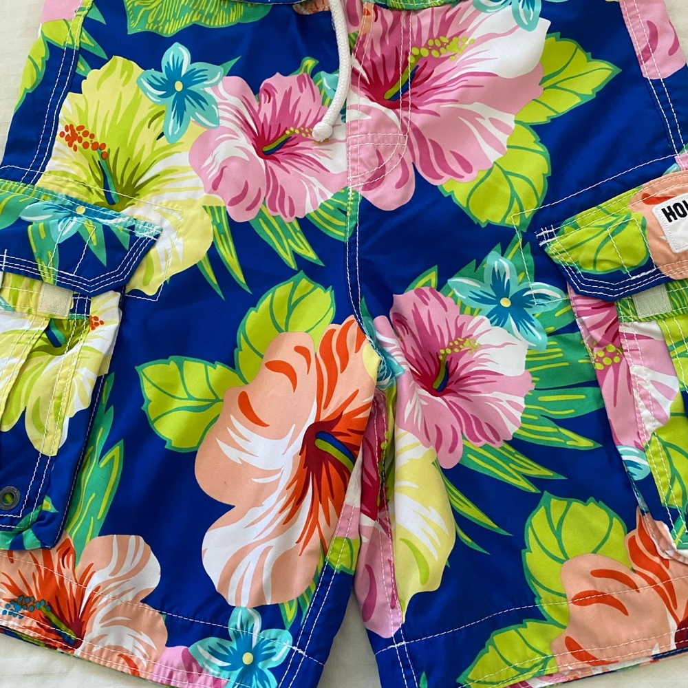 Men’s swimming shorts